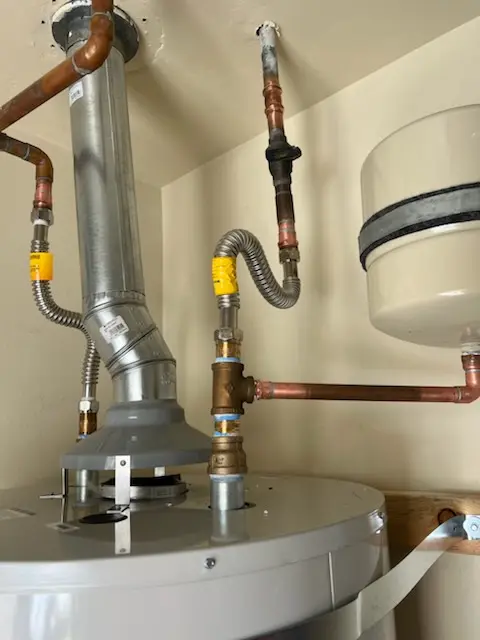 Water heater installation and plumbing repair in Greencastle